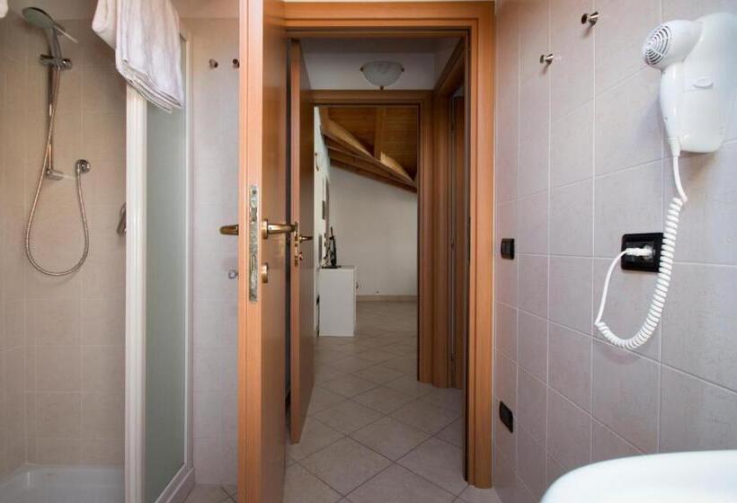 Апартаменты Пентхаус 1 Спальня, Lakeside Holiday Resort