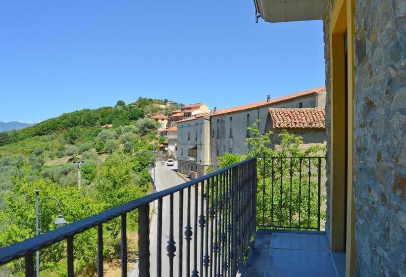 Номер Стандарт Трехместный, Casa Vacanze Santa Lucia