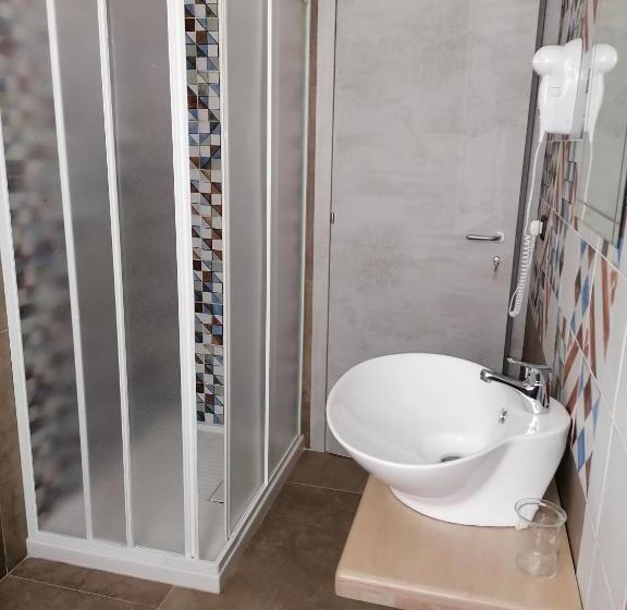 اتاق لوکس با چشم‌انداز باغ, B&b Villa Giulia