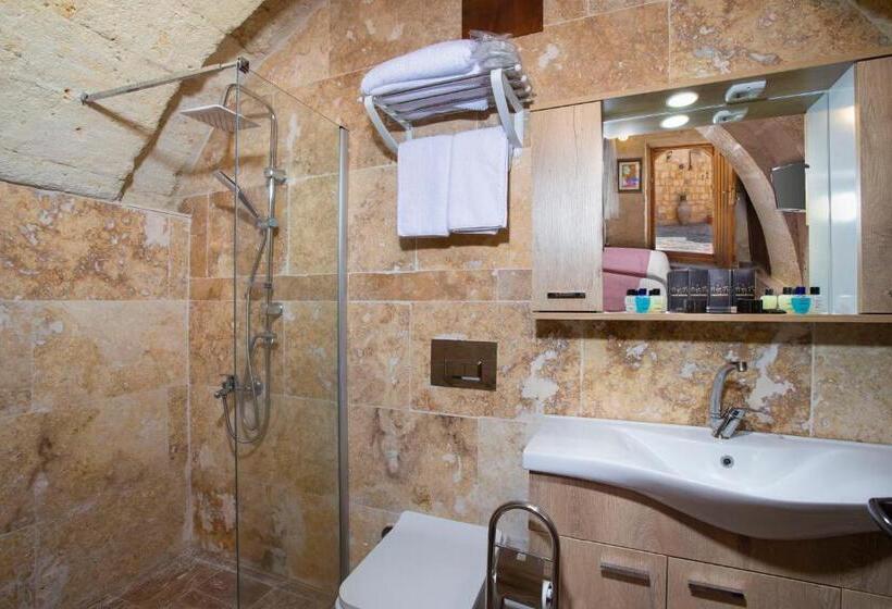 Дом 1 Спальня, Peri̇ Cave Konak