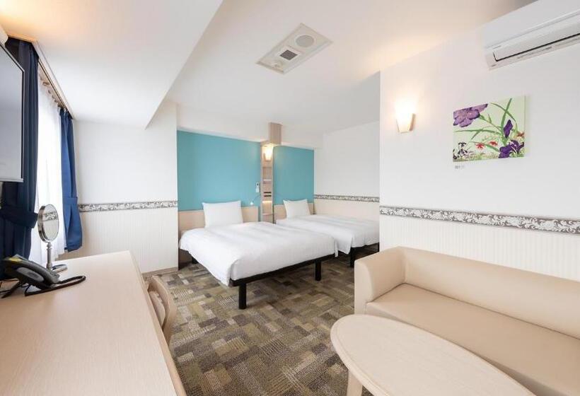 Номер Superior, Toyoko Inn Tsubame Sanjo Ekimae