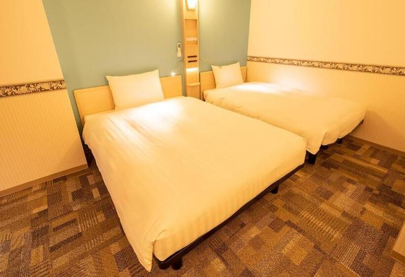 Номер Superior, Toyoko Inn Tsubame Sanjo Ekimae