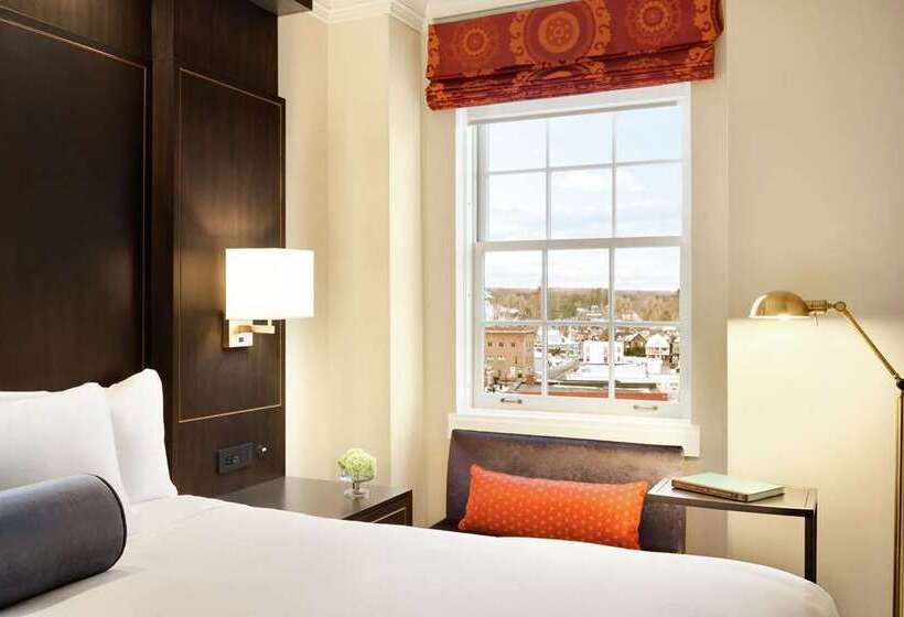Номер Deluxe, Capitol Plaza Hotel Montpelier Tapestry Collection By Hilton