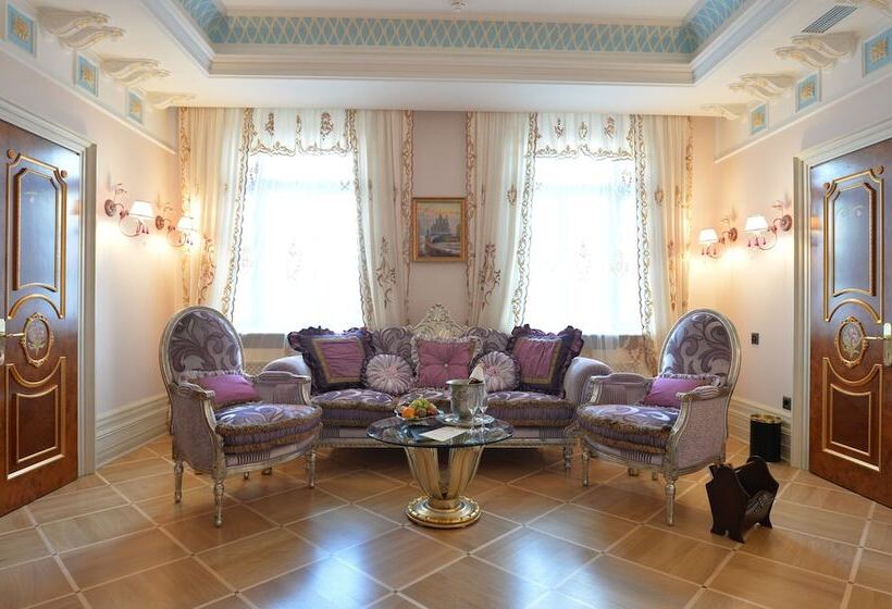 آپارتمان لوکس 1 خوابه, Trezzini Palace Boutique