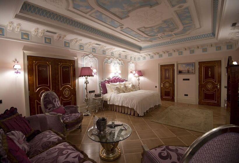 آپارتمان لوکس 1 خوابه, Trezzini Palace Boutique