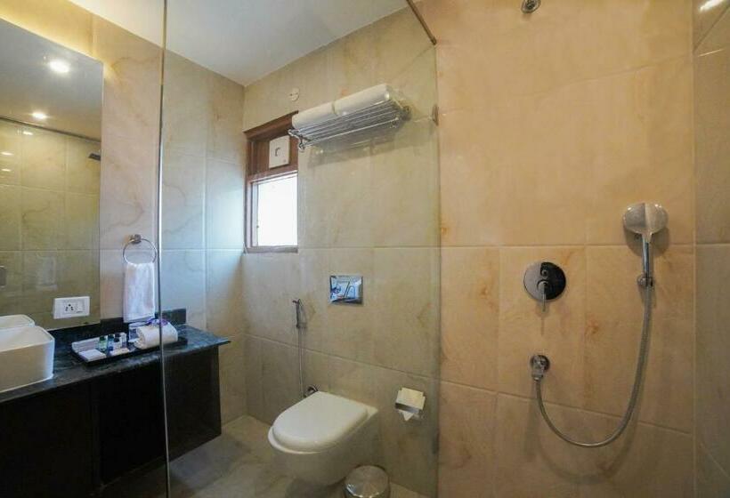스탠다드 전망 룸, Country Inn Tarika Riverside Resort Jim Corbett