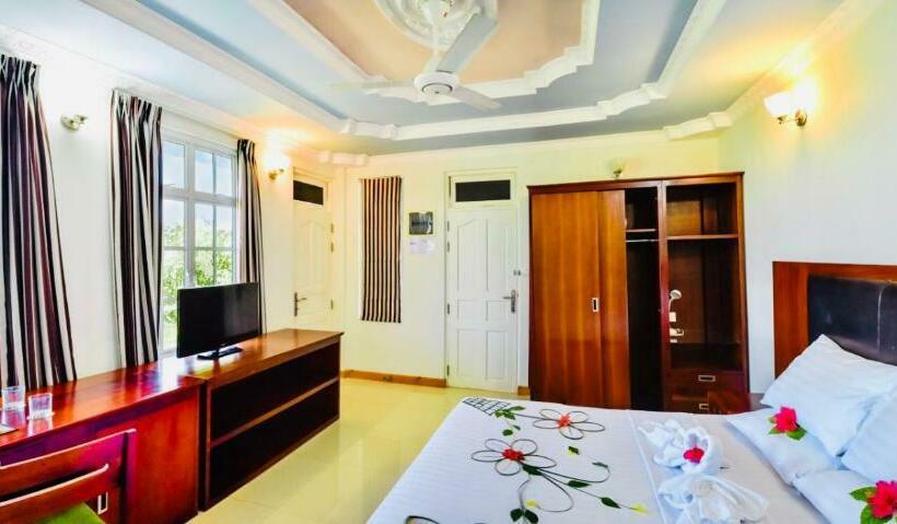 اتاق لوکس, La Cabana, Maamigili