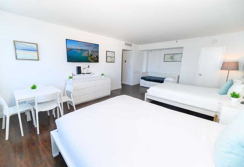 استودیوی استاندارد, Seastays Apartments
