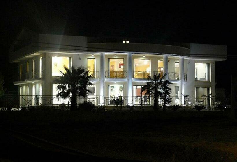 Полулюкс, Villa Floyd Charming Rooms B&b