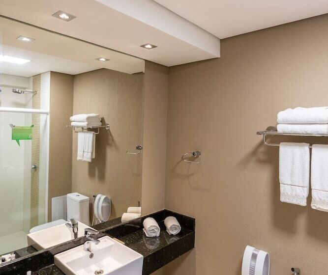Quarto Triplo Superior, Viale Tower