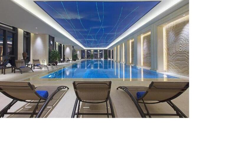 带大床的豪华间, Wanda Vista Tianjin