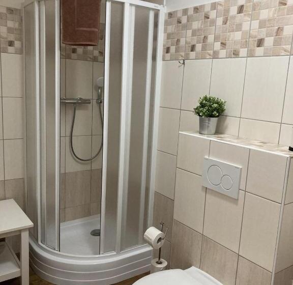 침실 1개 아파트, Apartmány Rožmberk
