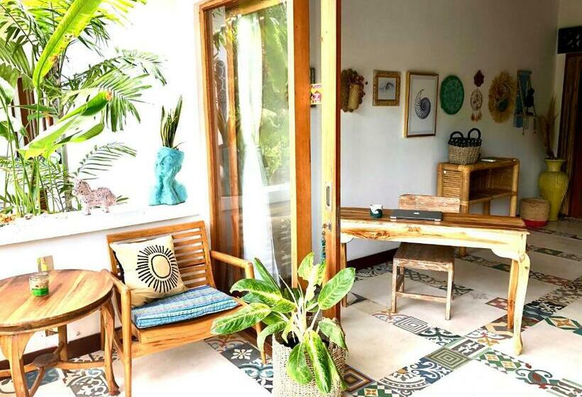 Quarto Estandar Vista Jardim, Sriyana Uluwatu