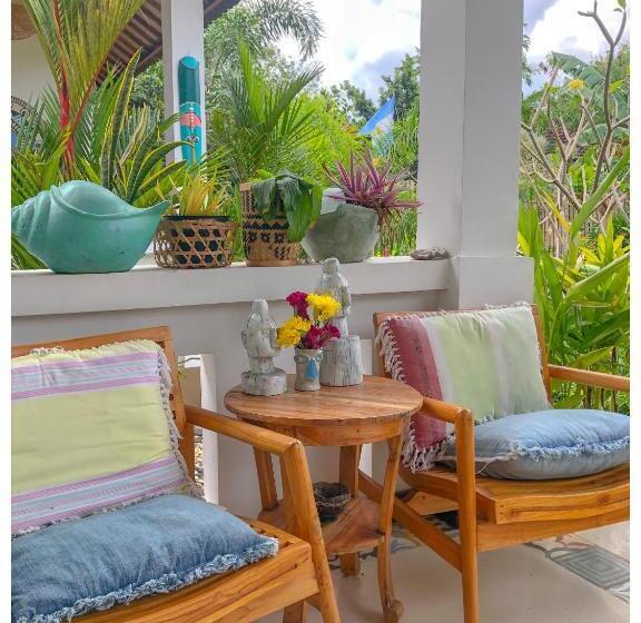 Quarto Estandar Vista Jardim, Sriyana Uluwatu