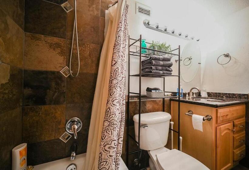 آپارتمان لوکس 1 خوابه, Stripviewsuites At Jockey Club