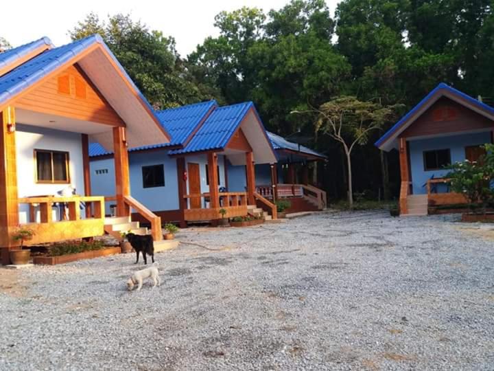 اتاق استاندارد چهار تخته, Yahle Villa เยห์เล่วิลล่า