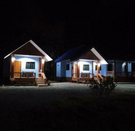 اتاق استاندارد چهار تخته, Yahle Villa เยห์เล่วิลล่า