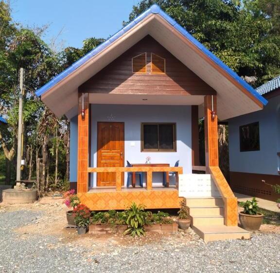 اتاق استاندارد چهار تخته, Yahle Villa เยห์เล่วิลล่า