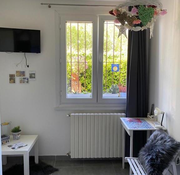 اتاق استاندارد یک نفره, B&b Sole