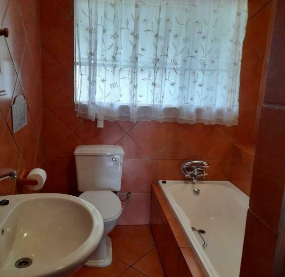 Семейный Номер, Platberg Self Catering