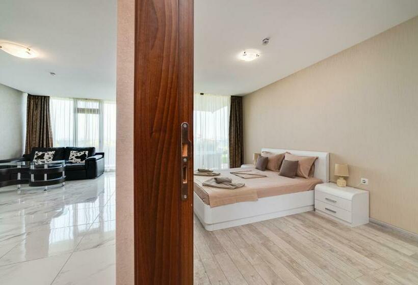 Апартаменты Deluxe 1 Спальня Вид на Море, Apartcomplex Golden Bay
