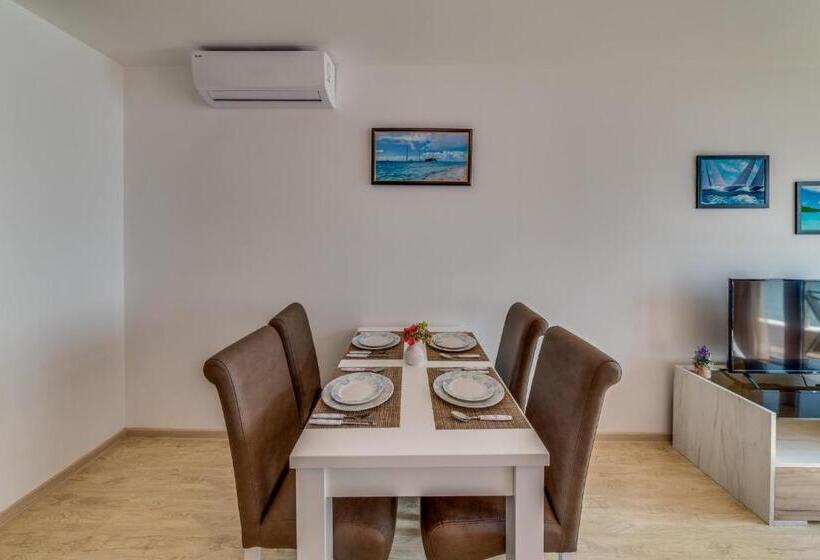 Студия Стандарт Вид на Море, Apartcomplex Golden Bay