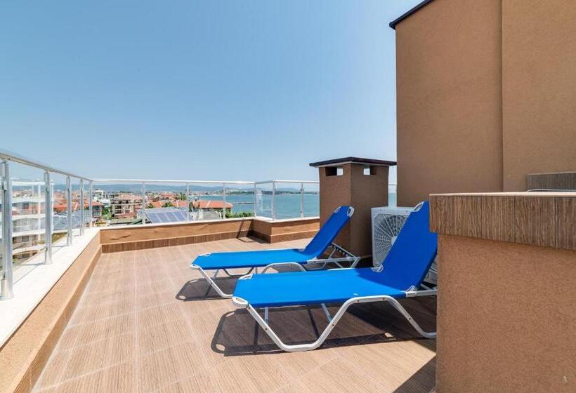 Апартаменты Дюплекс 2 Спальни, Apartcomplex Golden Bay