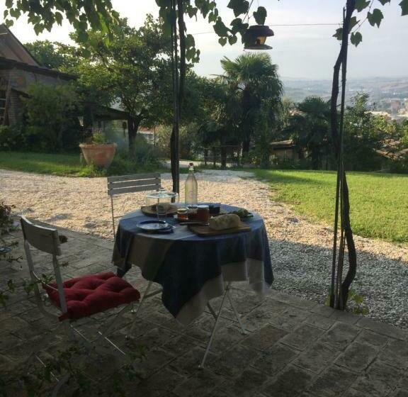 اتاق لوکس, Agriturismo Montedago
