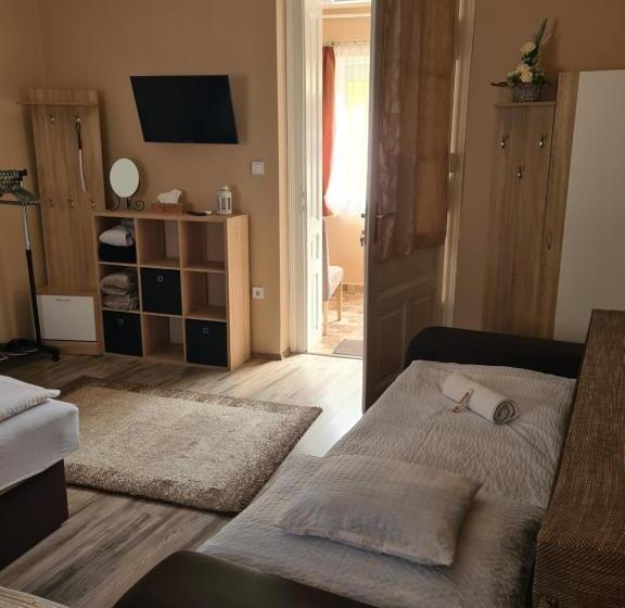 Standard room with outdoor bath, Dm Vendégház Villány