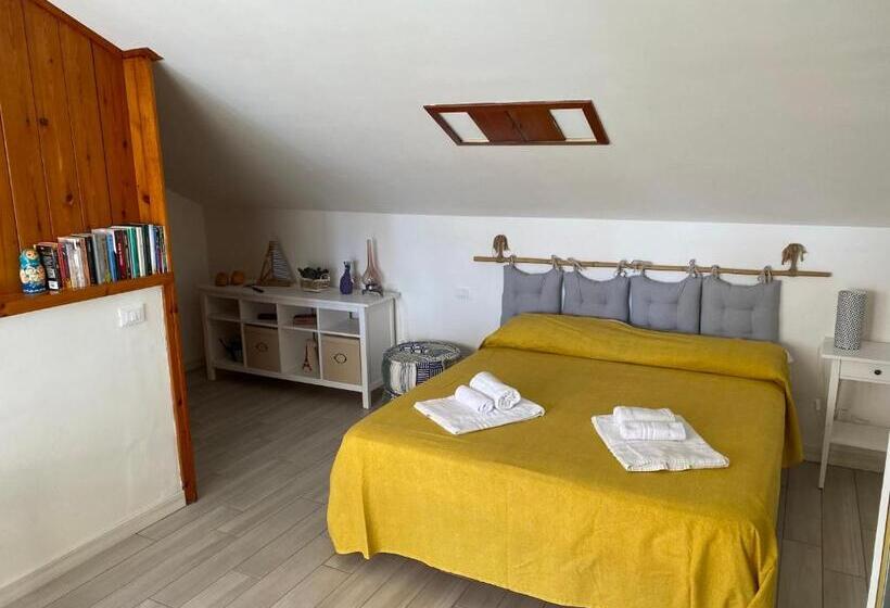 اتاق استاندارد با چشم‌انداز دریا, Villa Luisa B&b