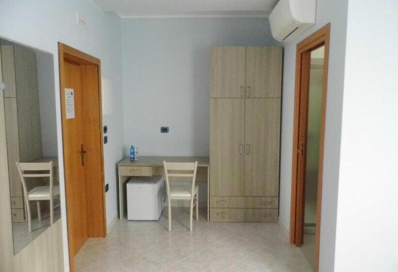 اتاق استاندارد, A Casa Di Nelly