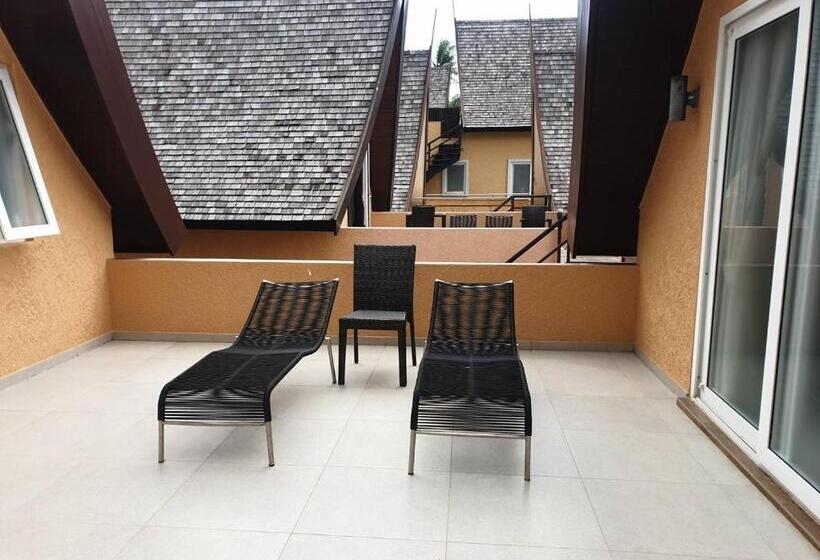 سوئیت جونیور با چشم‌انداز باغ, Siam Royal Bay Beach Villa And Beachfront Apartments
