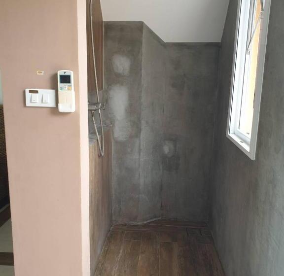 سوئیت جونیور با چشم‌انداز باغ, Siam Royal Bay Beach Villa And Beachfront Apartments