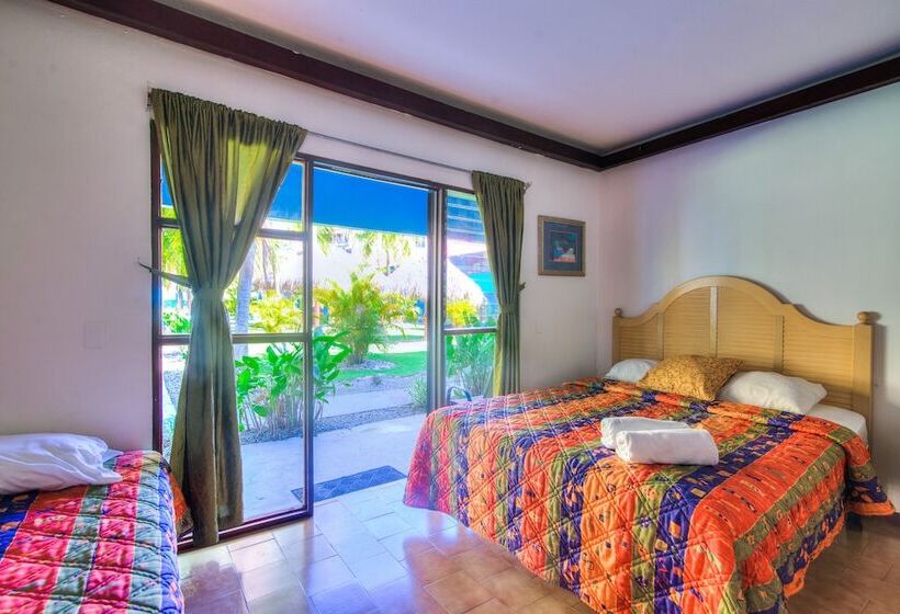 اتاق خانوادگی, Beach Break Resort