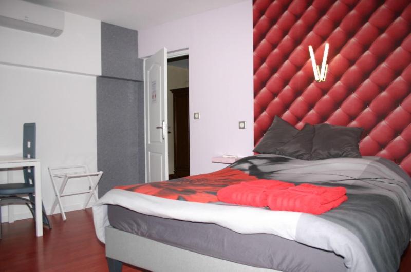 Quarto Estandar, Les Victoriennes