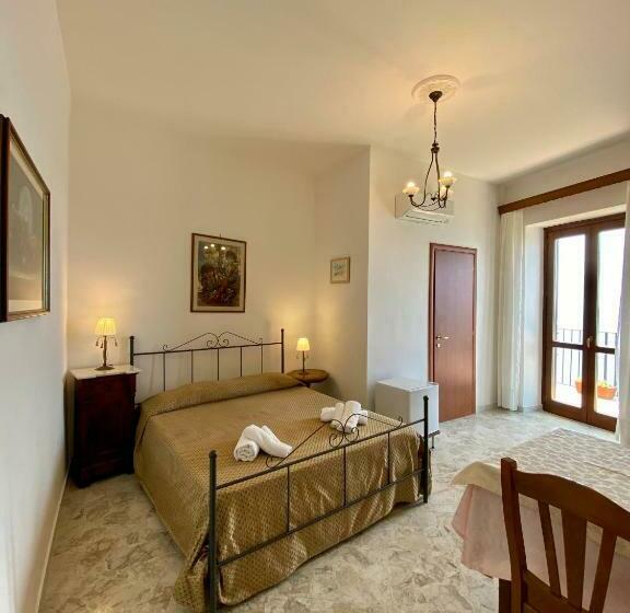Номер Стандарт Вид на Море с Балконом, Residenza Porta Di Mare