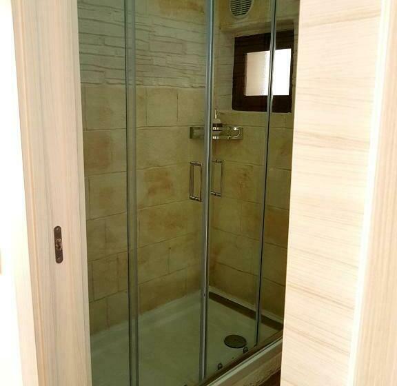غرفة قياسية ثلاثية, Room N.22