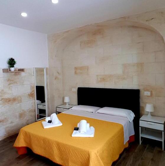 غرفة ديلوكس, Room N.22