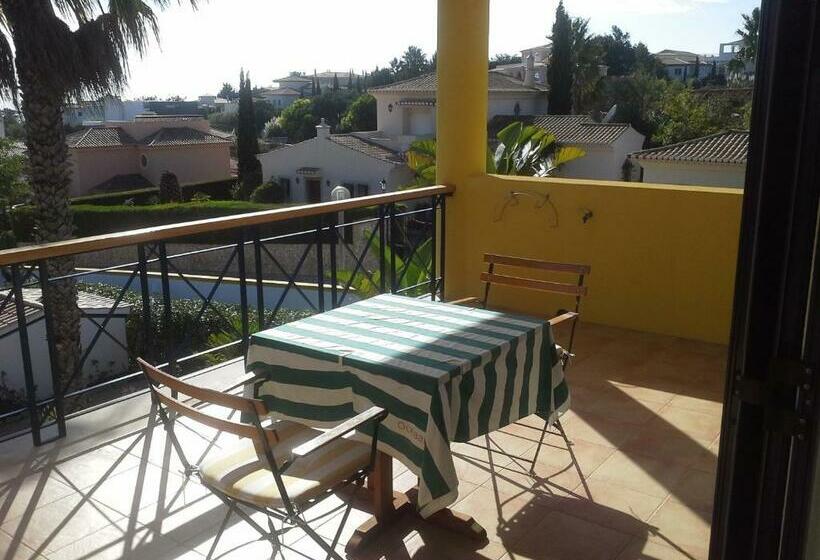 سوئیت با تخت بزرگ, Vila Florina