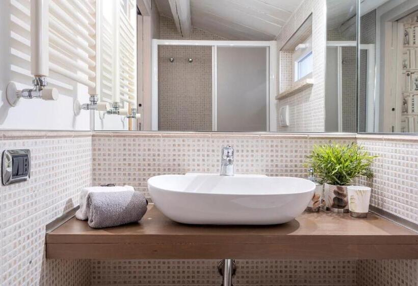 Студия Стандарт, Cesarotti B&b