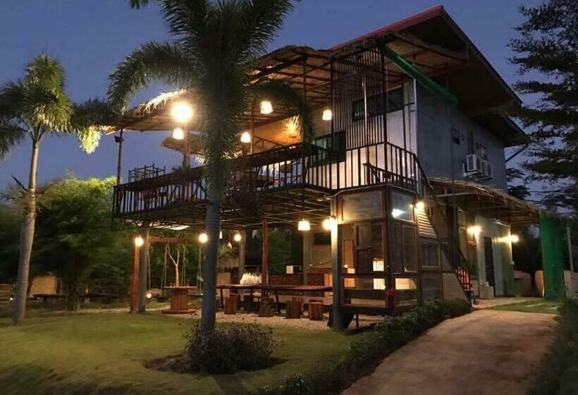 Номер Стандарт Вид на Сад, Baan Nork Farmstay บ้านนอก ฟาร์มสเตย์