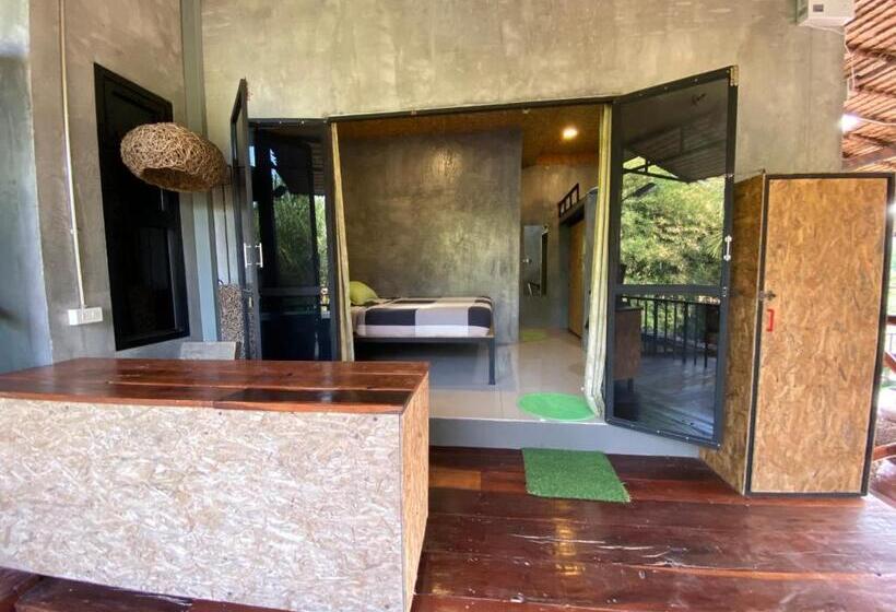 Номер Deluxe, Baan Nork Farmstay บ้านนอก ฟาร์มสเตย์