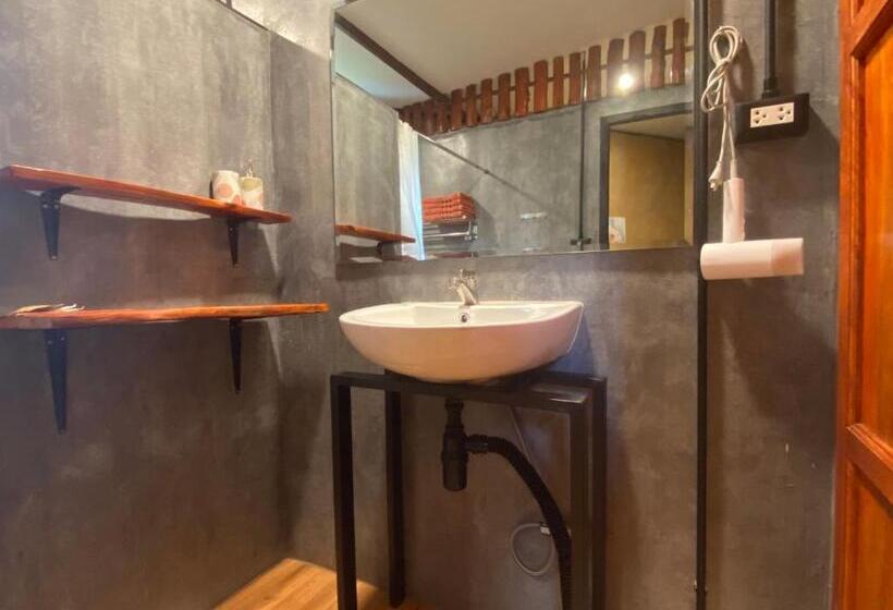 Семейный Номер Deluxe, Baan Nork Farmstay บ้านนอก ฟาร์มสเตย์
