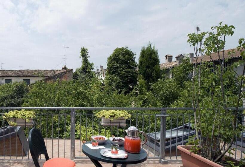 Номер Стандарт с Террасой, 9 Muse Bed And Breakfast