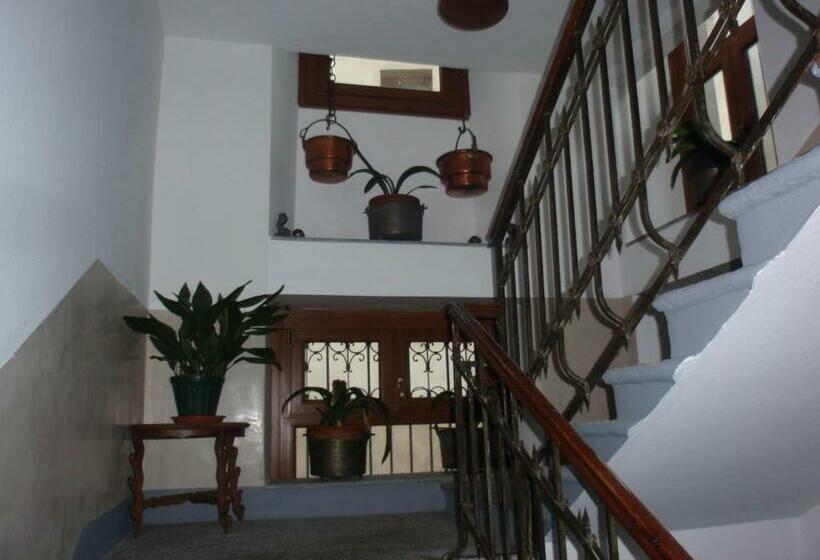 Economy Triple Room, B&b Ca Tunin
