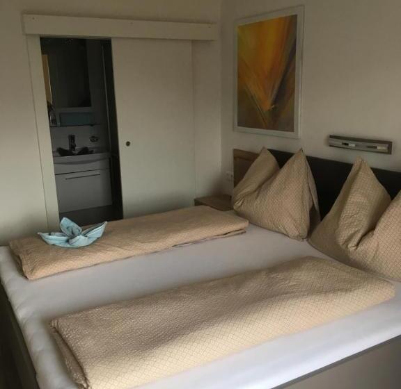 Номер Стандарт с Балконом, Frühstückspension Alpenrose Bed & Breakfast