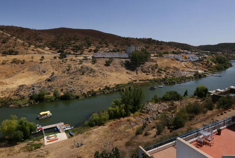استودیو استاندارد با بالکن, Alojamentos Oasis
