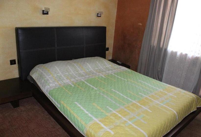 Семейный Номер Вид на Море, Guest House Dara
