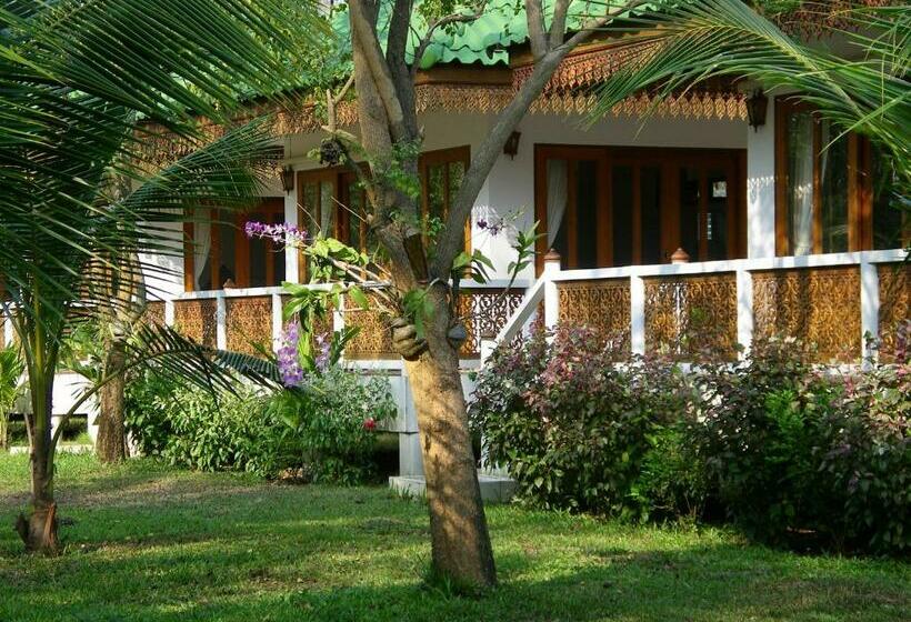 بانگلوی استاندارد, Ruen Thai Rim Haad