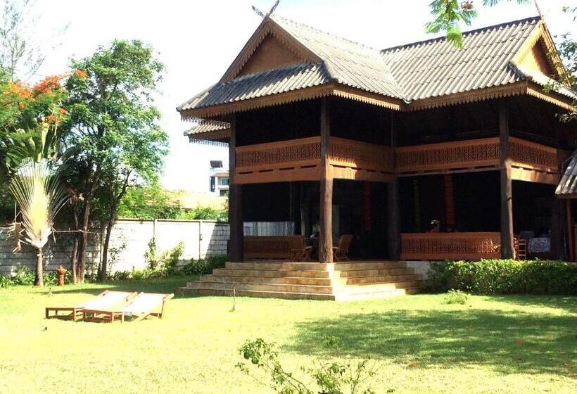 ویلای 3 خوابه, Ruen Thai Rim Haad